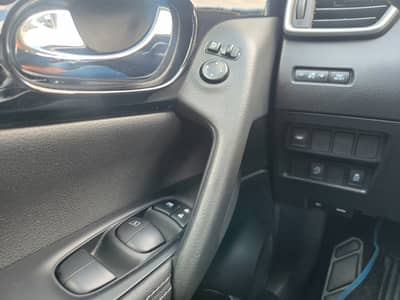 Nissan Qashqai 1.6 dCi"Tekna"Leder"Kamera"Navi"19 Zoll" — slika 16
