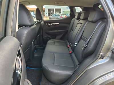 Nissan Qashqai 1.6 dCi"Tekna"Leder"Kamera"Navi"19 Zoll" — slika 15