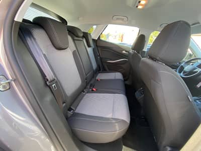 Opel Grandland LED/PDC+Kamera/Assistenz/Sitzhzg — slika 14