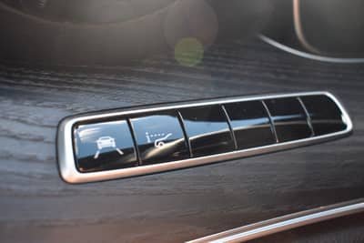 Mercedes-Benz E 350d T-Modell HUD/BURMESTER/CARPLAY/LED/KAMERA — slika 20