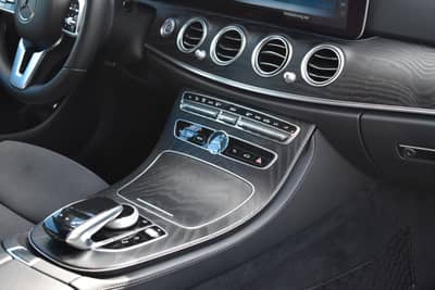 Mercedes-Benz E 350d T-Modell HUD/BURMESTER/CARPLAY/LED/KAMERA — slika 14