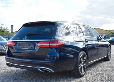Mercedes-Benz E 350d T-Modell HUD/BURMESTER/CARPLAY/LED/KAMERA — slika 3