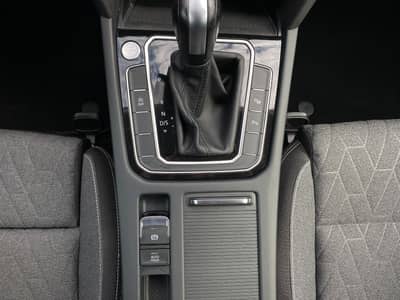 Volkswagen Passat Variant Business ACC/Kamera/AHK/Assistenz — slika 11