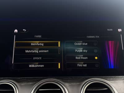 Mercedes-Benz E 300de T AMG-Line Pano*MBEAM*360*Burmester*Dist — slika 21