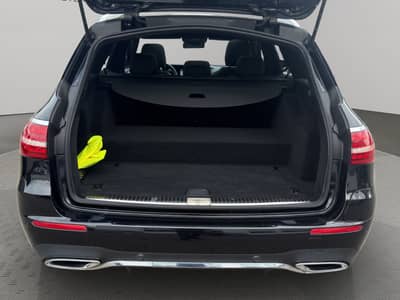 Mercedes-Benz E 300de T AMG-Line Pano*MBEAM*360*Burmester*Dist — slika 16