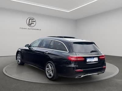 Mercedes-Benz E 300de T AMG-Line Pano*MBEAM*360*Burmester*Dist — slika 3