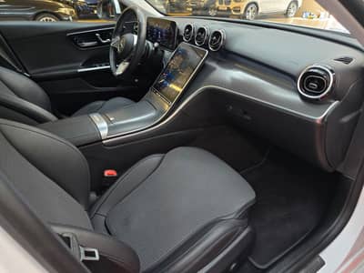 Mercedes-Benz C 220 *1-Hand*Panorama*Leder*LED*Keyless-GO*AHK* — slika 13