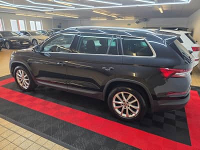 Skoda Kodiaq Style/Navi/T.Leder/LED/Erster H/TOP — slika 6