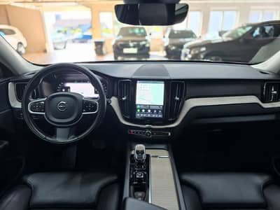 Volvo XC 60 Inscription*1-Hand*Leder*Keyless-GO*ACC* — slika 9