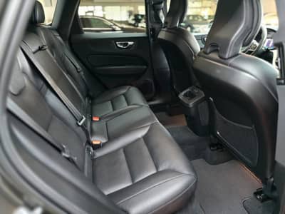 Volvo XC 60 Inscription*1-Hand*Leder*Keyless-GO*ACC* — slika 12