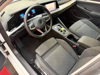 Volkswagen Golf VIII Variant Life/Navi/LED/Ambient/Erster H — slika 11