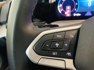 Volkswagen Golf VIII Variant Life DSG°AMBIENT°AHK°ACC°1.Hd° — slika 12