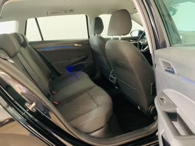 Volkswagen Golf VIII Variant Life DSG°AMBIENT°AHK°ACC°1.Hd° — slika 20