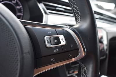 Volkswagen Arteon R-Line 4Motion PANO/AHK/STH/MASAGE/DYNAUD — slika 26