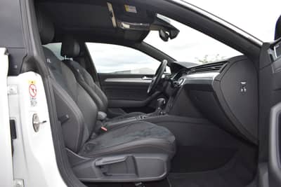 Volkswagen Arteon R-Line 4Motion PANO/AHK/STH/MASAGE/DYNAUD — slika 11