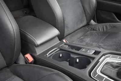 Volkswagen Arteon R-Line 4Motion PANO/AHK/STH/MASAGE/DYNAUD — slika 14