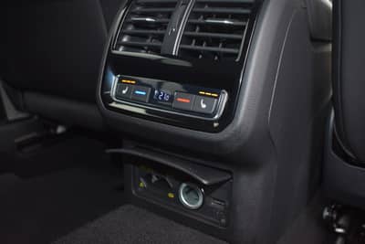 Volkswagen Arteon R-Line 4Motion PANO/AHK/STH/MASAGE/DYNAUD — slika 33