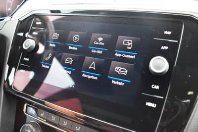 Volkswagen Arteon R-Line 4Motion PANO/AHK/STH/MASAGE/DYNAUD — slika 16