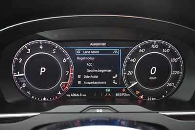 Volkswagen Arteon R-Line 4Motion PANO/AHK/STH/MASAGE/DYNAUD — slika 37