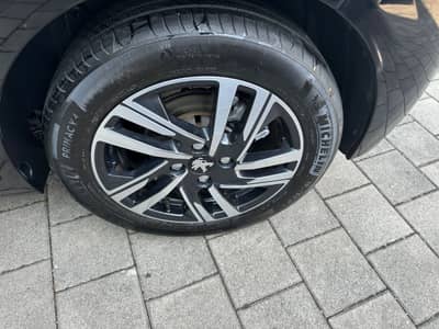 Peugeot 208 Allure — slika 6