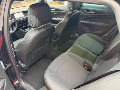 Opel Insignia B Sports Tourer/Navi/LED/Kamera/Leder — slika 17
