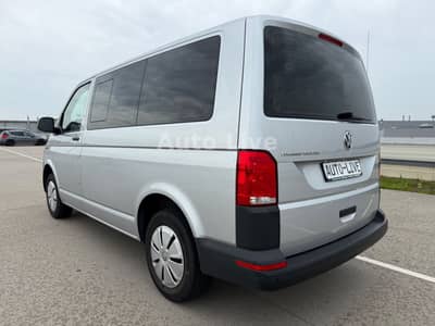 Volkswagen T6.1 Transporter 2,0 TDI*AUTOMATIK*9-SITZE*KLIMA — slika 3