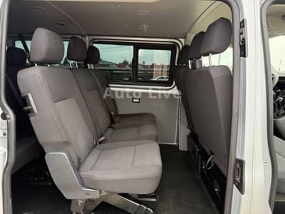 Volkswagen T6.1 Transporter 2,0 TDI*AUTOMATIK*9-SITZE*KLIMA — slika 9