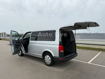 Volkswagen T6.1 Transporter 2,0 TDI*AUTOMATIK*9-SITZE*KLIMA — slika 20