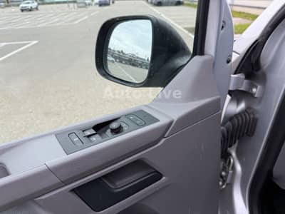Volkswagen T6.1 Transporter 2,0 TDI*AUTOMATIK*9-SITZE*KLIMA — slika 14
