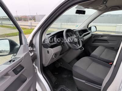 Volkswagen T6.1 Transporter 2,0 TDI*AUTOMATIK*9-SITZE*KLIMA — slika 13