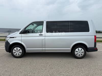 Volkswagen T6.1 Transporter 2,0 TDI*AUTOMATIK*9-SITZE*KLIMA — slika 2