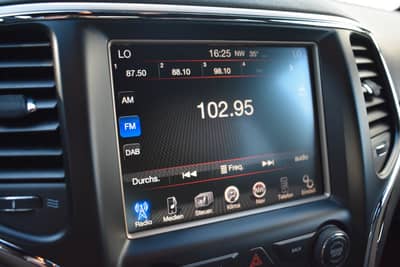 Jeep Grand Cherokee 3.0 CRD Summit AHK/H&K/KEYLES/ACC — slika 17