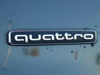 Audi A6 40 TDI 4x4 Matrix Leder B&O Sitzklima 360° SH — slika 32