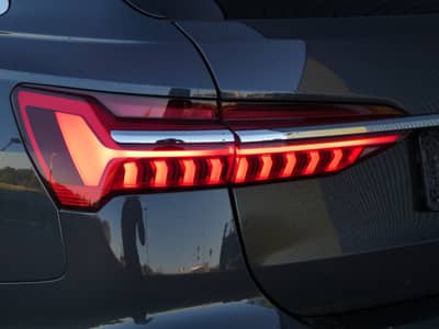Audi A6 40 TDI 4x4 Matrix Leder B&O Sitzklima 360° SH — slika 37