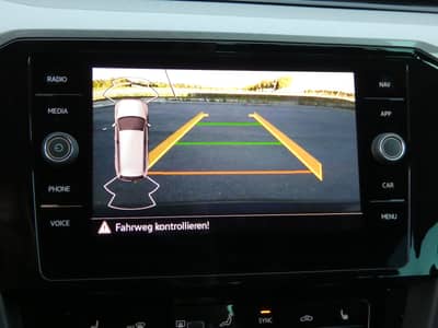 Volkswagen Passat 2.0 TDI DSG 1-Hd LED Navi ACC AHK Kamera — slika 10