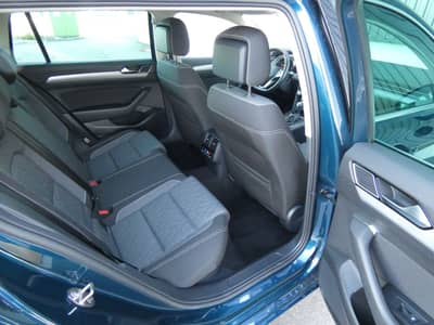 Volkswagen Passat 2.0 TDI DSG 1-Hd LED Navi ACC AHK Kamera — slika 7