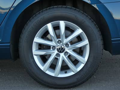 Volkswagen Passat 2.0 TDI DSG 1-Hd LED Navi ACC AHK Kamera — slika 27