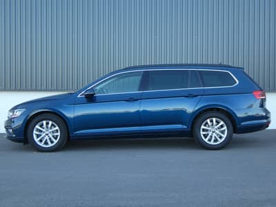 Volkswagen Passat 2.0 TDI DSG 1-Hd LED Navi ACC AHK Kamera — slika 26