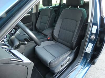 Volkswagen Passat 2.0 TDI DSG 1-Hd LED Navi ACC AHK Kamera — slika 5
