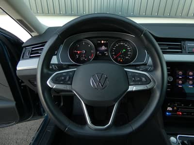 Volkswagen Passat 2.0 TDI DSG 1-Hd LED Navi ACC AHK Kamera — slika 14