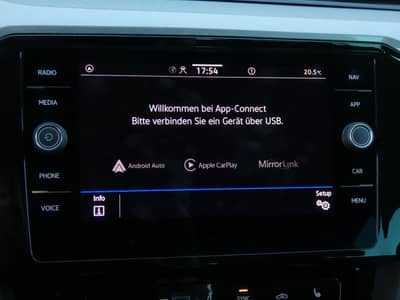 Volkswagen Passat 2.0 TDI DSG 1-Hd LED Navi ACC AHK Kamera — slika 12