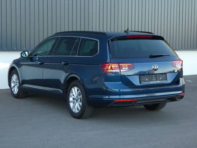 Volkswagen Passat 2.0 TDI DSG 1-Hd LED Navi ACC AHK Kamera — slika 30