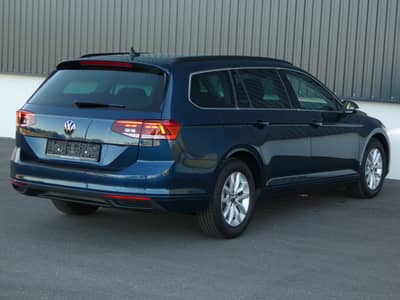 Volkswagen Passat 2.0 TDI DSG 1-Hd LED Navi ACC AHK Kamera — slika 31