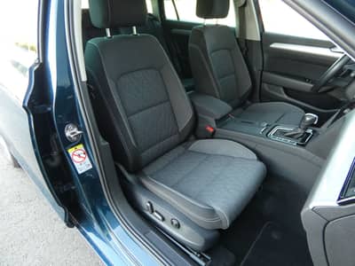 Volkswagen Passat 2.0 TDI DSG 1-Hd LED Navi ACC AHK Kamera — slika 6
