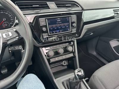 Volkswagen Touran 2.0 TDI*R LINE*7-SITZE*PANORAMA*LED*AHK* — slika 17