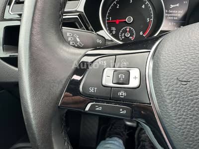 Volkswagen Touran 2.0 TDI*R LINE*7-SITZE*PANORAMA*LED*AHK* — slika 12