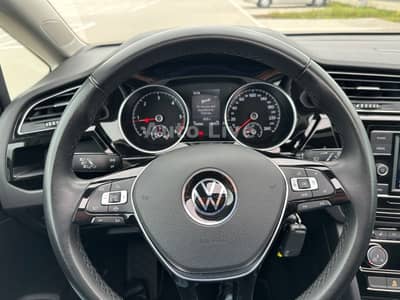 Volkswagen Touran 2.0 TDI*R LINE*7-SITZE*PANORAMA*LED*AHK* — slika 8