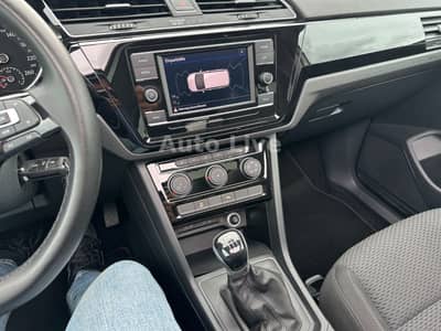 Volkswagen Touran 2.0 TDI*R LINE*7-SITZE*PANORAMA*LED*AHK* — slika 18