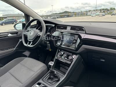 Volkswagen Touran 2.0 TDI*R LINE*7-SITZE*PANORAMA*LED*AHK* — slika 15