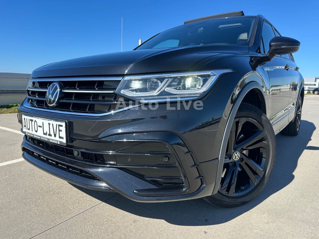 Volkswagen Tiguan Allspace 2.0 TDI DSG*4M*R LINE*PANO*VOL — slika 1